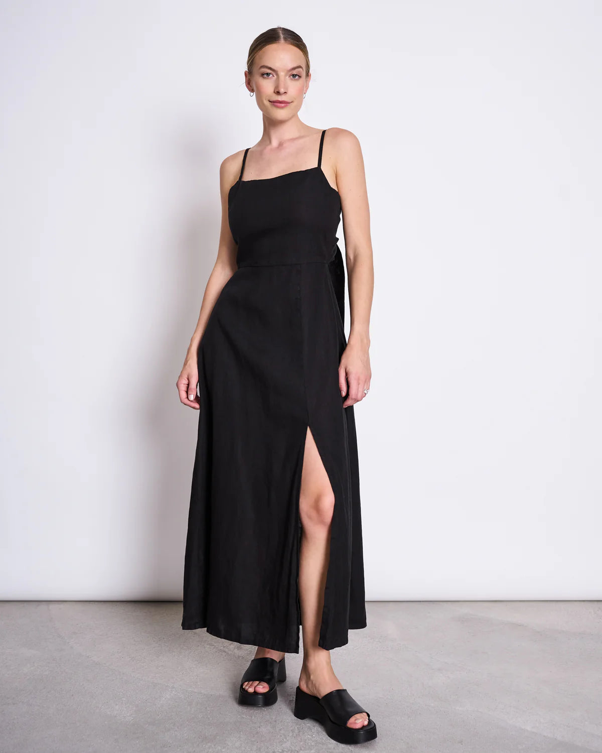 Linen Bow Dress Leuven - Black