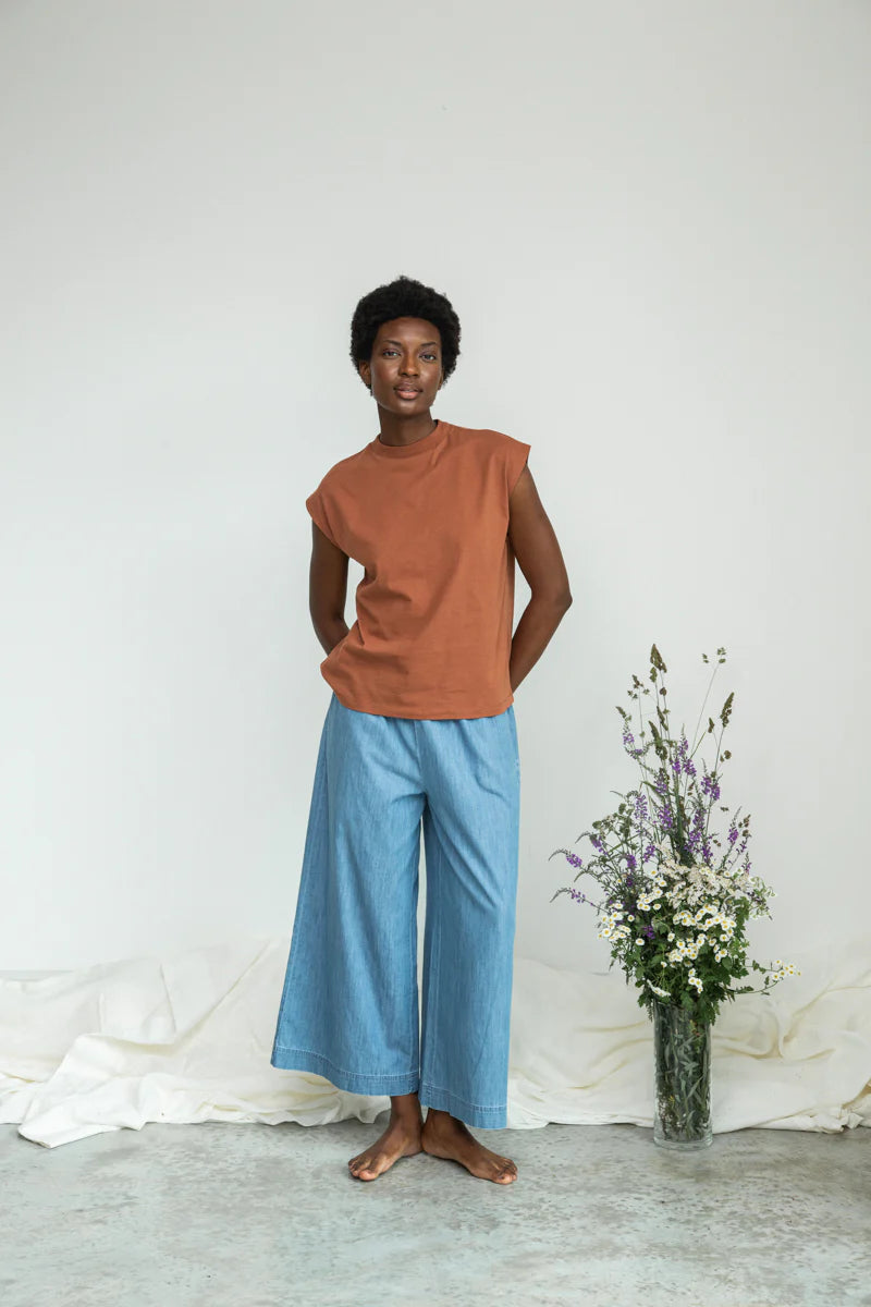 Russet Aukai Organic Cotton Tee