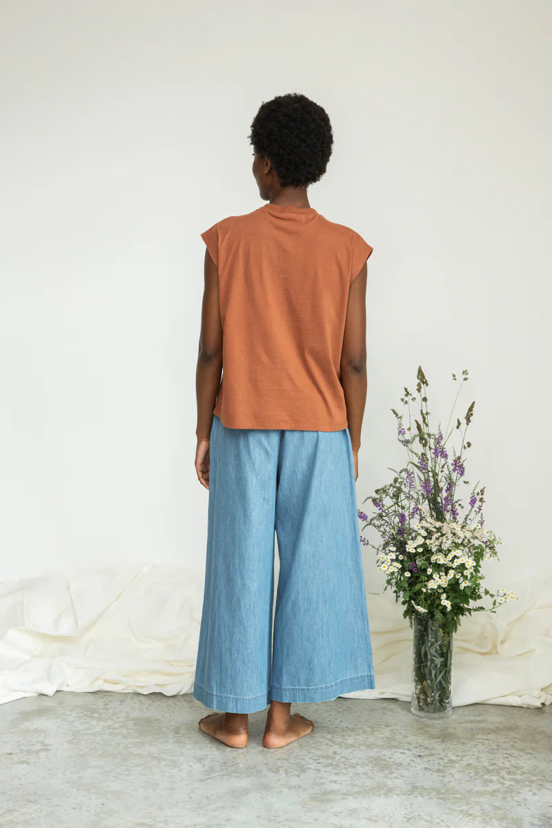Russet Aukai Organic Cotton Tee