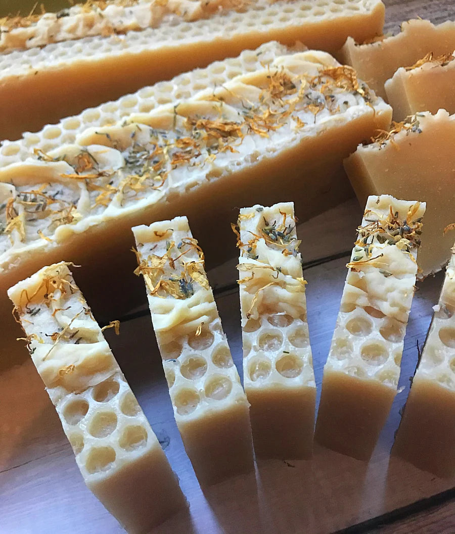 Handmade Soap Honey, Bergamot & Cedarwood