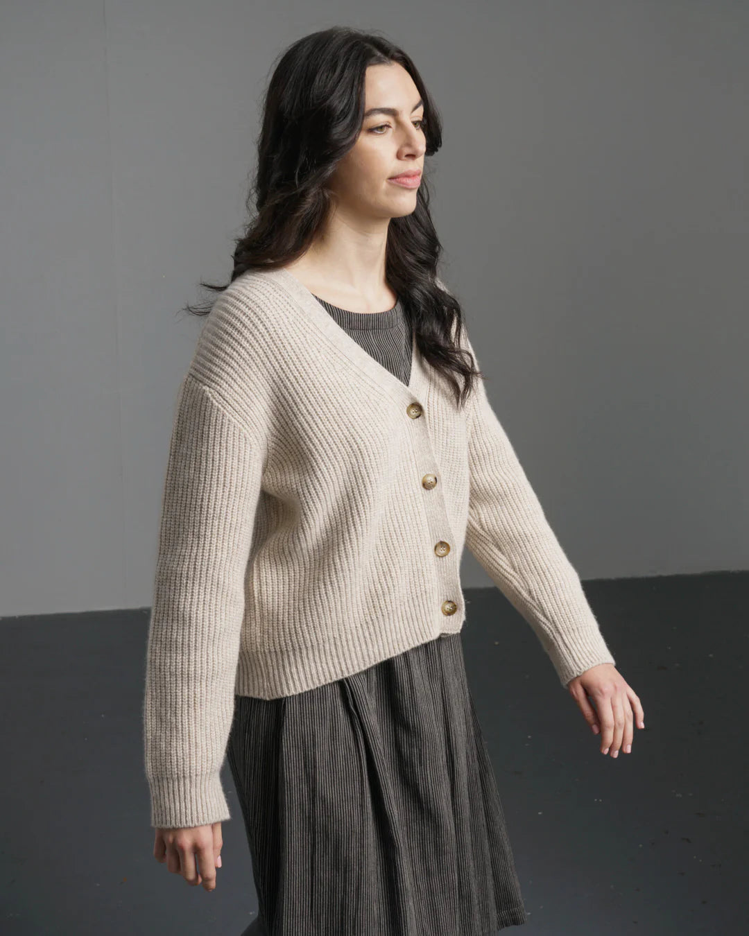 Amita Ribbed Cardigan Linen – The FAIR Shop - Main Image