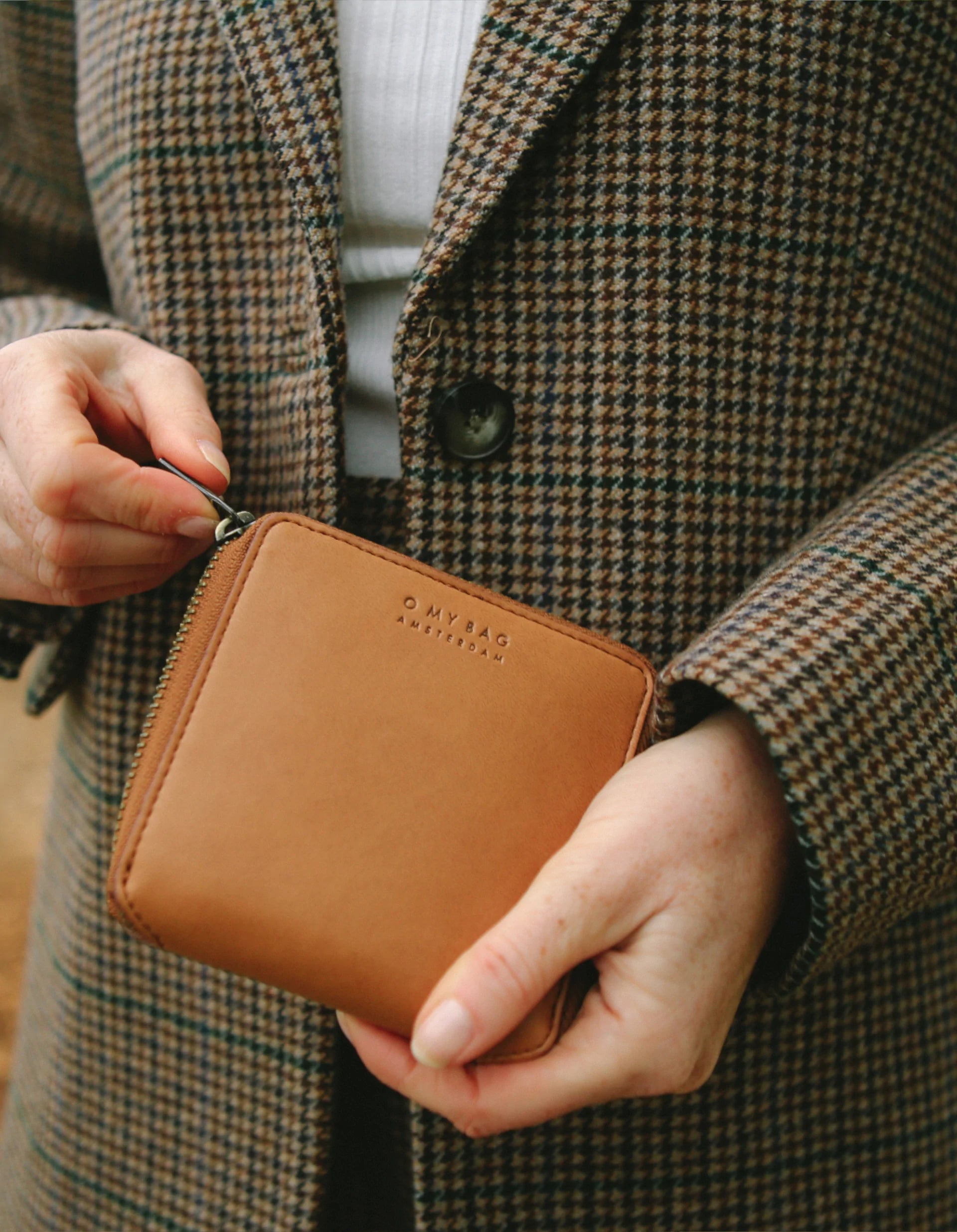 Wallet shopping shop