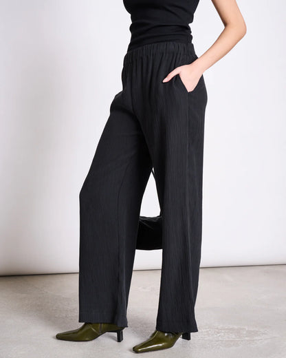 Hava Crinkle Trousers - Black