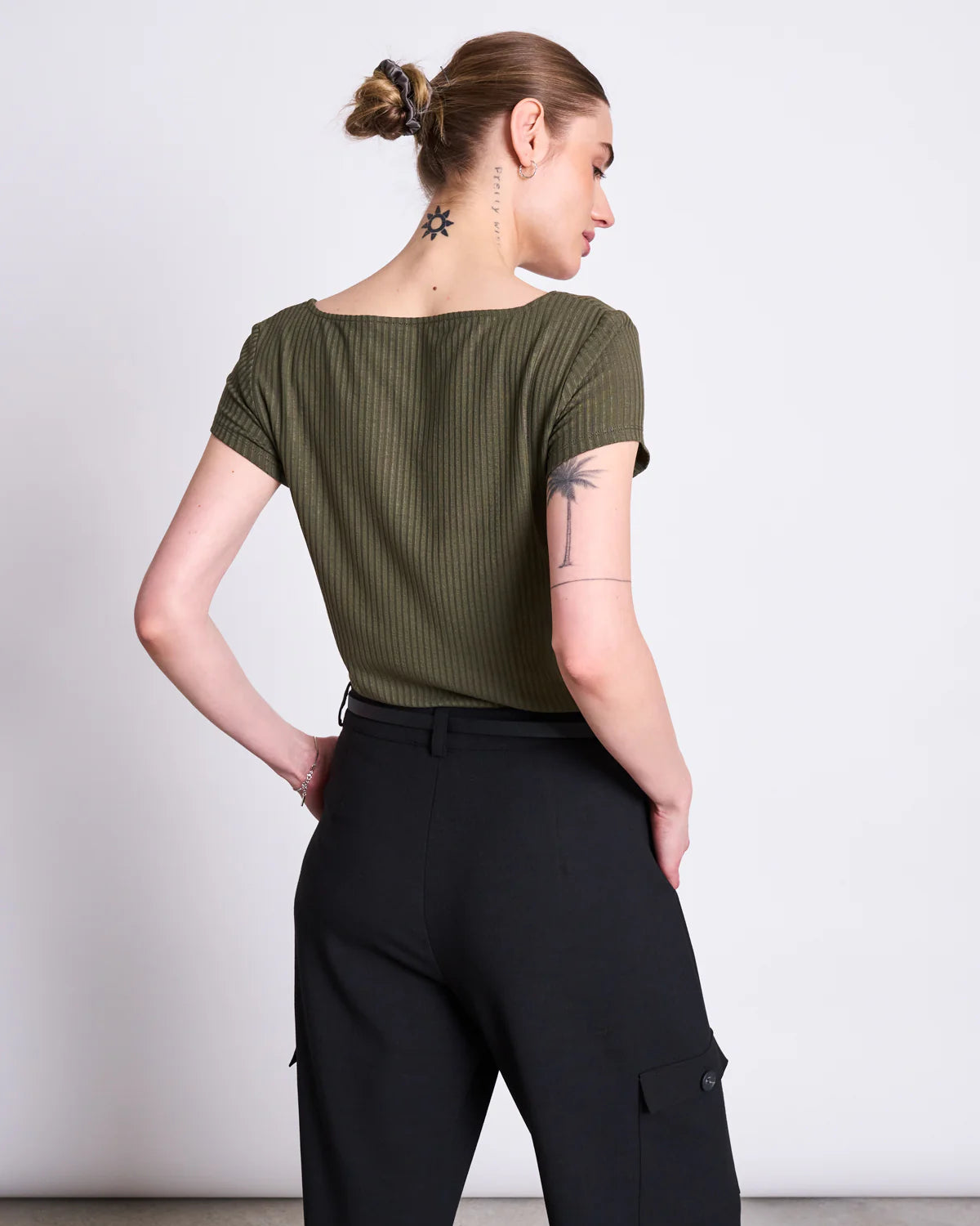 Arima T-Shirt - Dark Olive