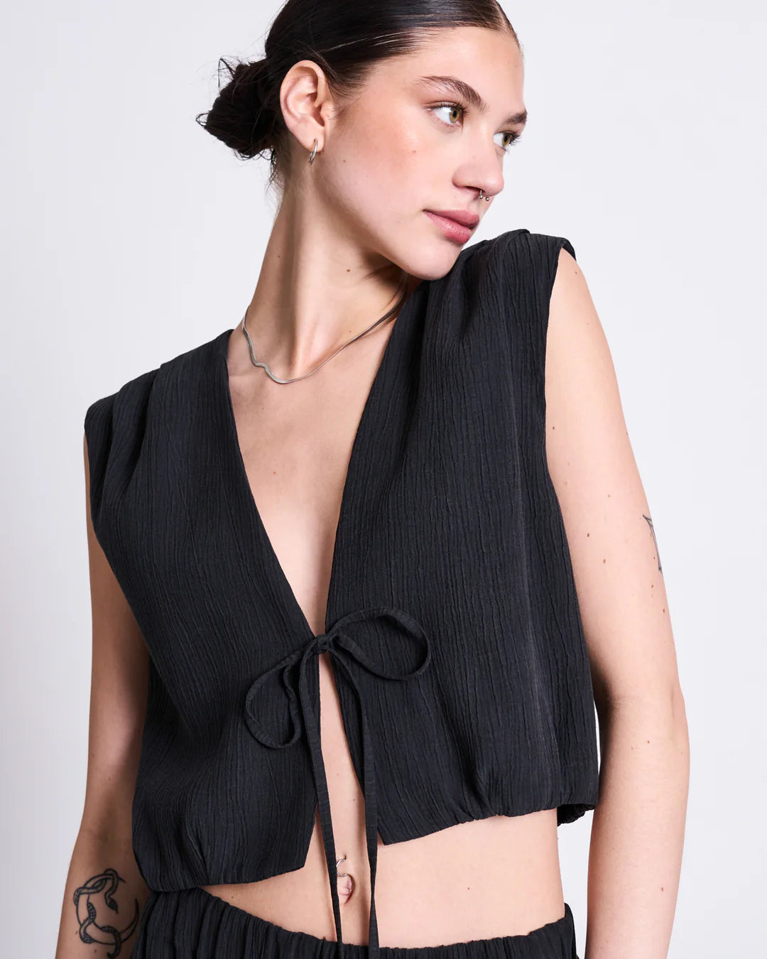 Stroget Crinkle Tie Top - Black