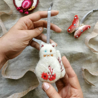 Holiday Collection - Quirky Cat Ornament