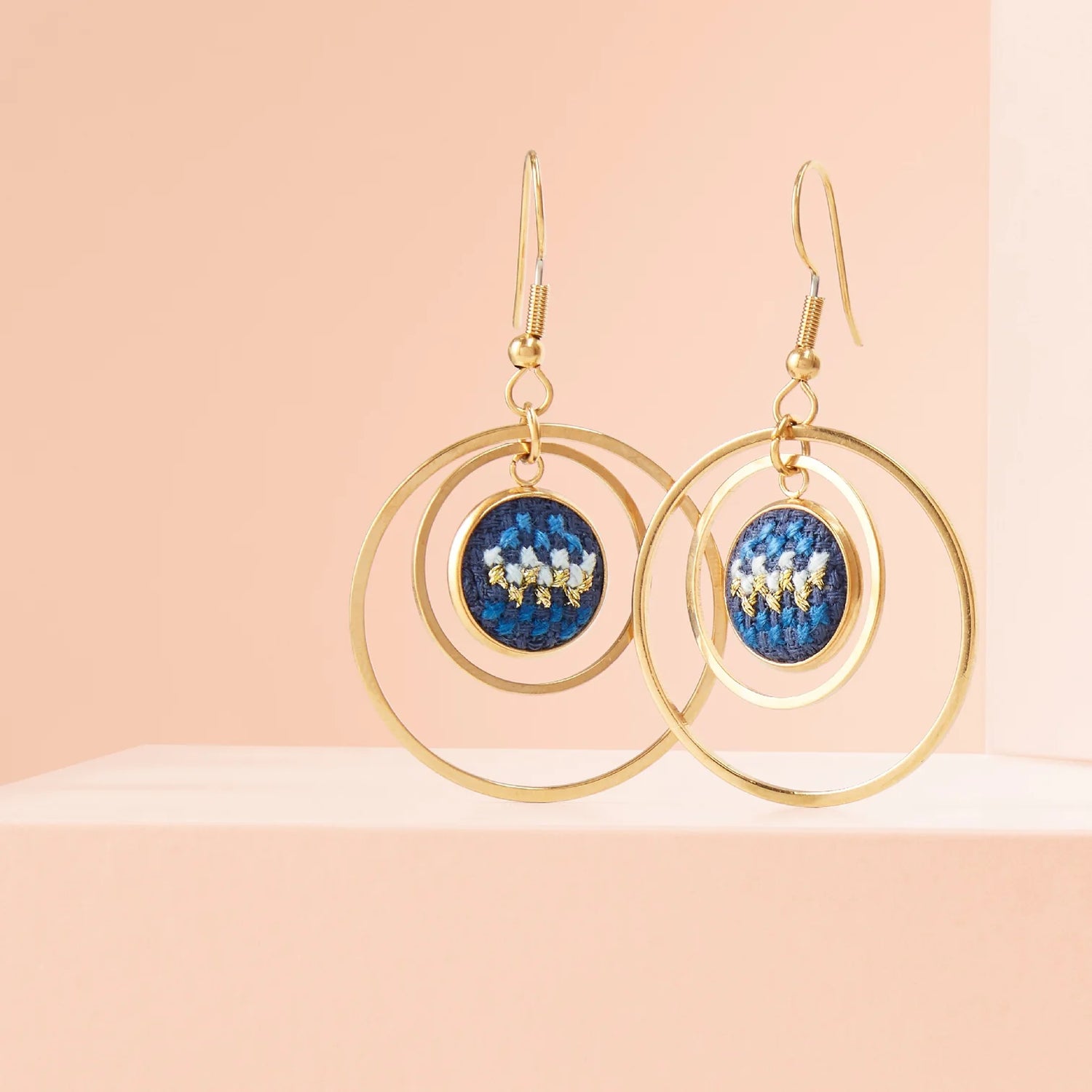 Crown Gold Nuusum Earrings Blue - second image