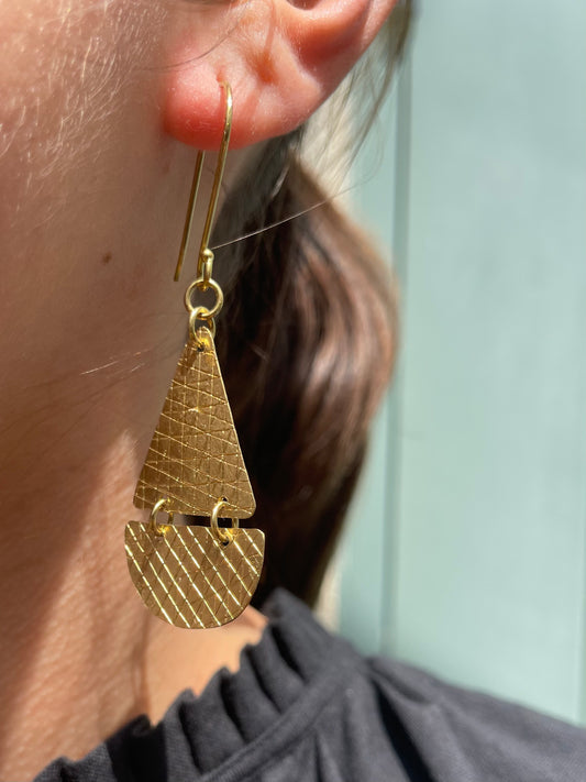 Petal Drop Cross-Hatch Earrings - Brass