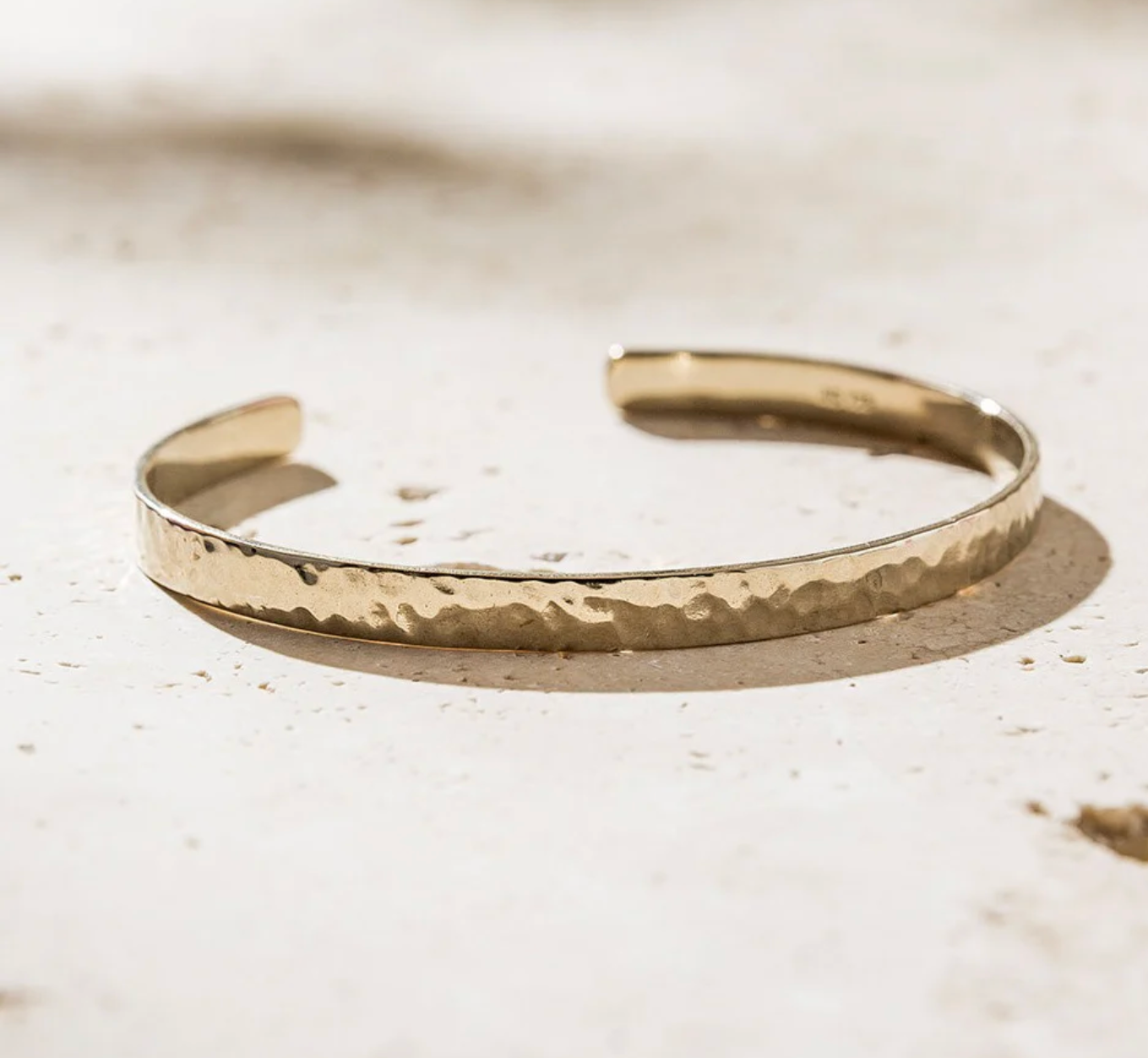 Agonda Cuff Bracelet Gold