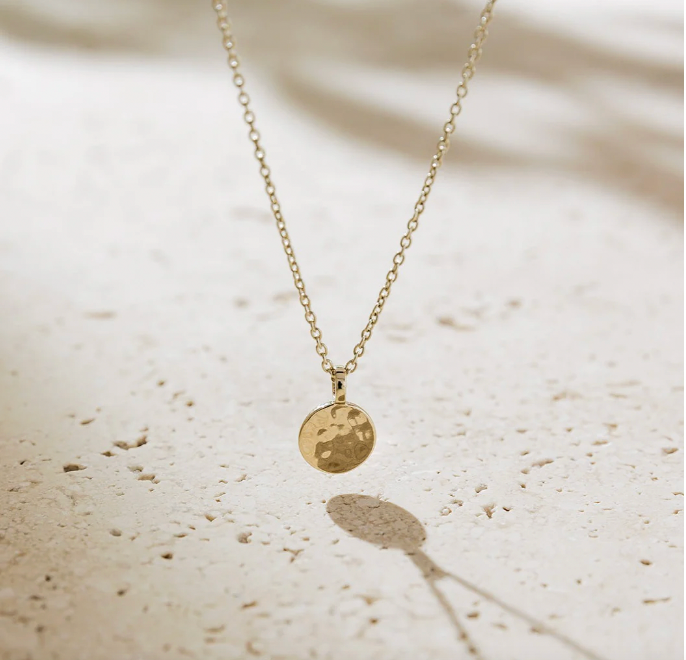 Agonda Small Hammered Pedant Gold