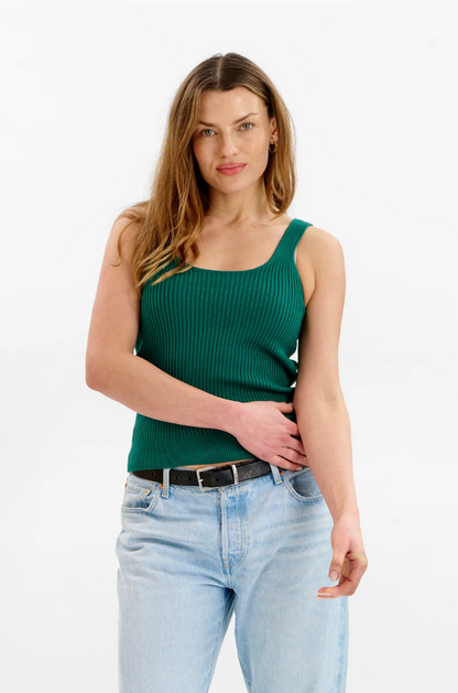 Wisteria Vest Green