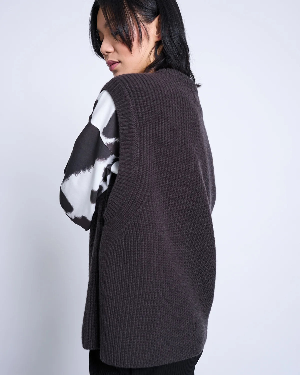 Lambswool Slipover - Dark brown
