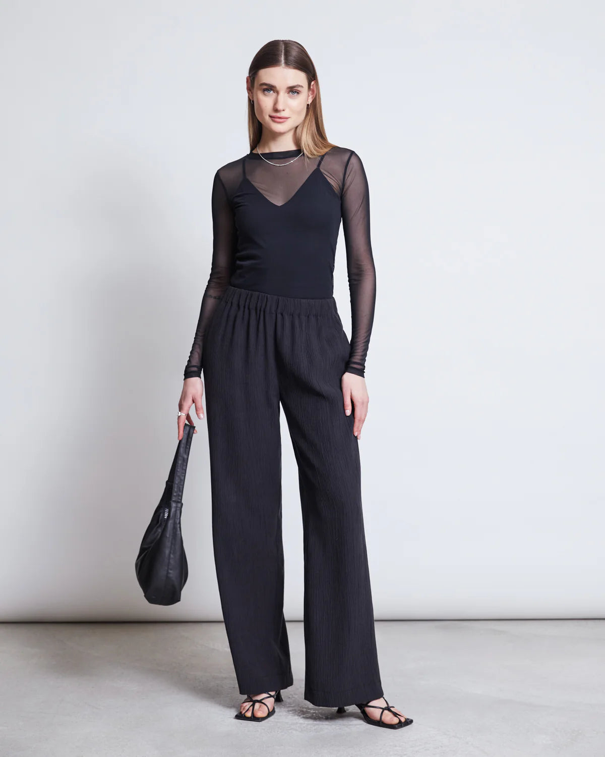 Hava Crinkle Trousers - Black