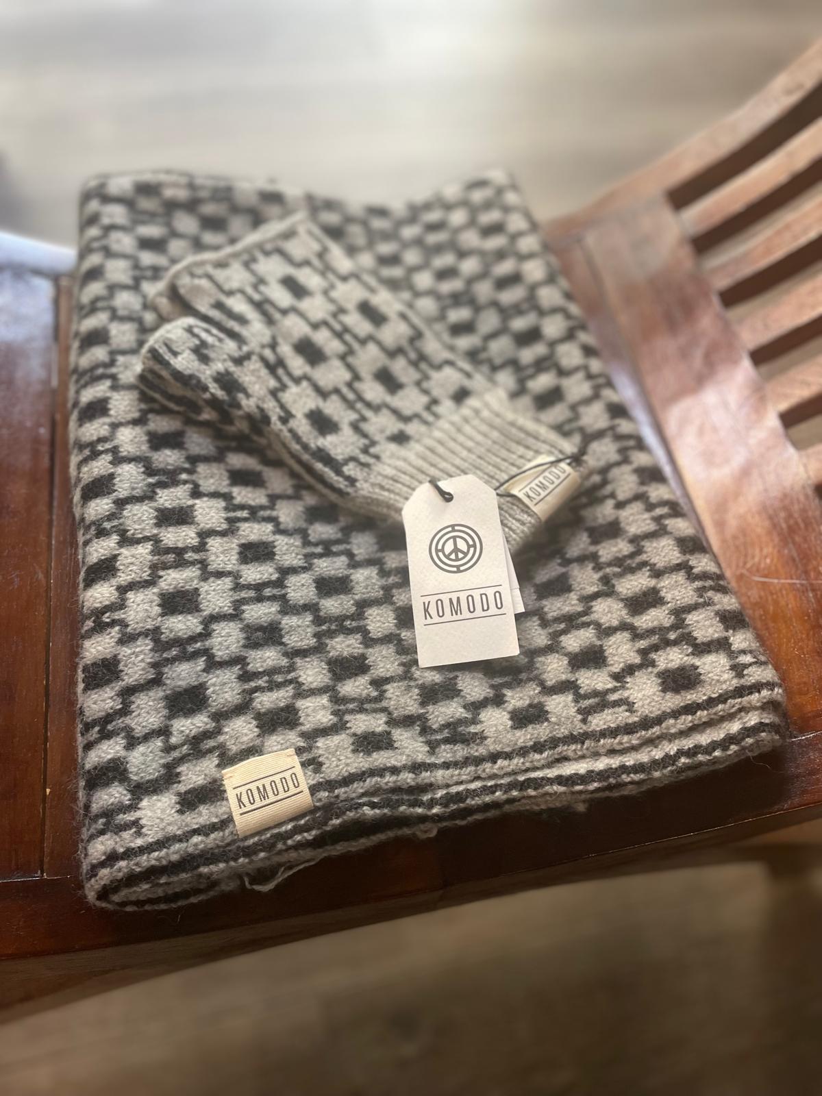 Abstract Scarf Grey